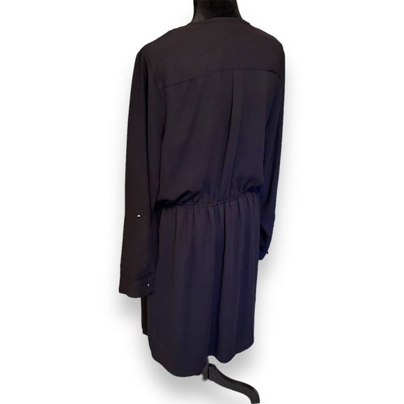 Apt. 9 Lightweight Drawstring Waist with Pockets Long Sleeve Black V-Neck Dress - Picture 4 of 16